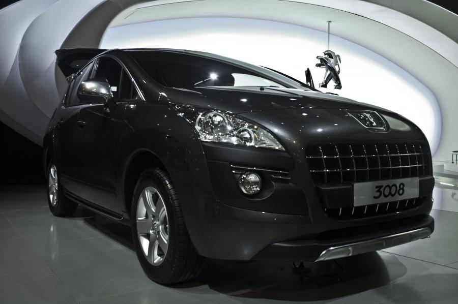  Peugeot 3008 2010 года  (фото 77 из 148)